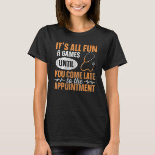 Klinisk receptionist för en vårdreceptionis t shirt