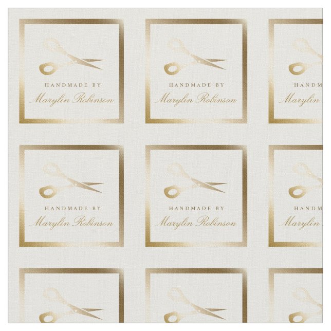 Klipp ut och visa | Vita och Guld-saxar som hanter Tyg (Närbild)