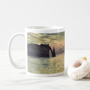 Klippan Etretat, Solnedgång av Claude Monet Kaffemugg
