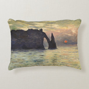 Klippan Etretat, solnedgång av Claude Monet Prydnadskudde