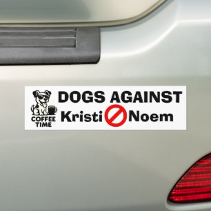 Klistermärke för hundar mot Kristi Noem