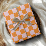 Klistra in Rosa Orange Checkboard Presentpapper<br><div class="desc">Klistra in Rosa och Orange Checkerboard-Vintage - figursättning Papper</div>