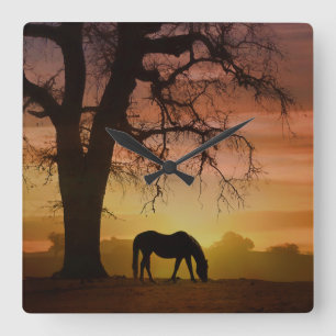 Klock för prisvinnande häst fyrkantig klocka