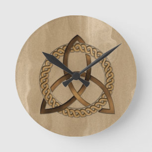Klocklås för den keltiska triquetra-trinitmuskel rund klocka