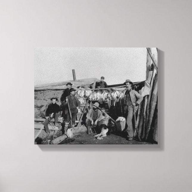 Klondike manar efter jakt på ptarmigan i Nome Canvastryck (Framsida)