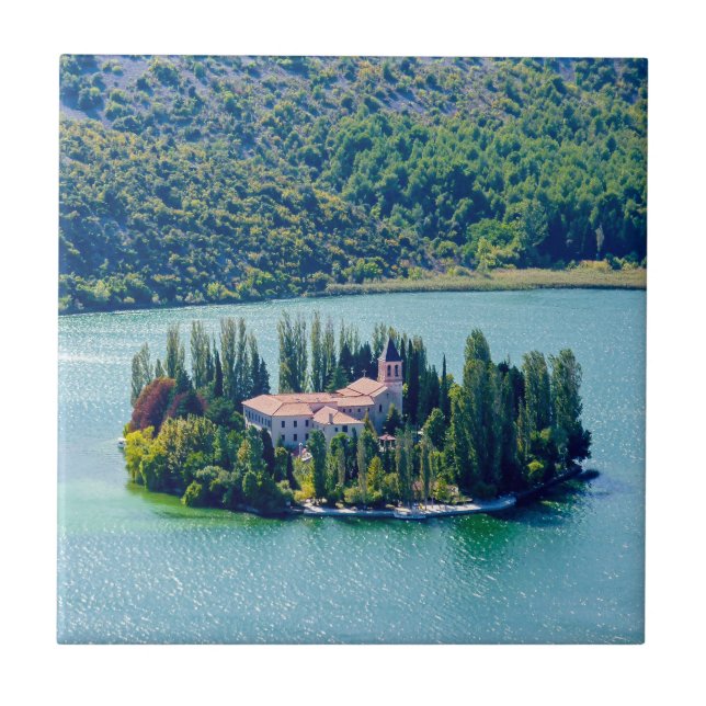 Klostret Visovac i Krka NP - Kroatien Kakelplatta (Framsidan)