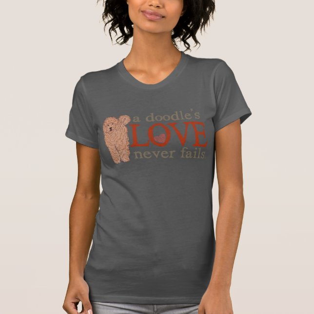 Klotterkärlek - aprikos GoldenDoodle T Shirt (Framsida)