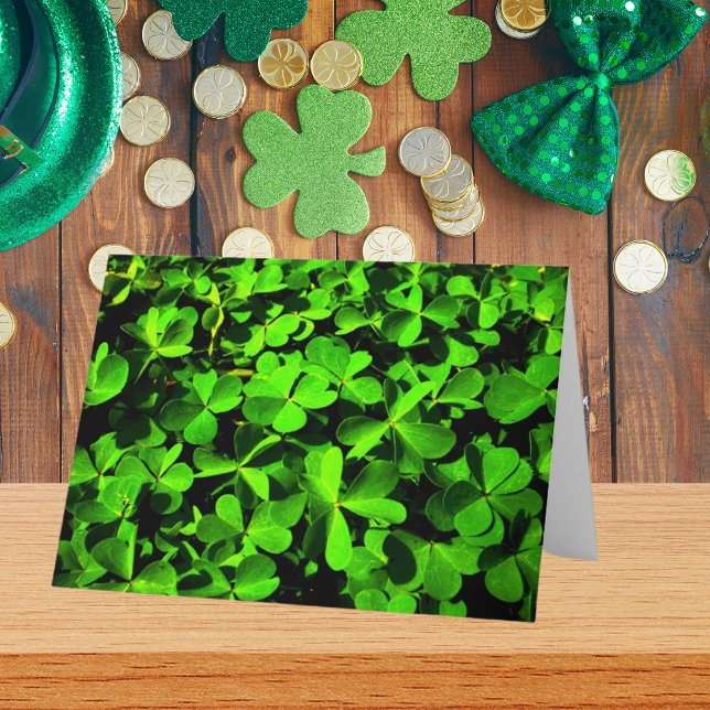 Klöver i Tur på St. Patrick's Day Kort (Clovers of Luck on St. Patrick's Day Card)