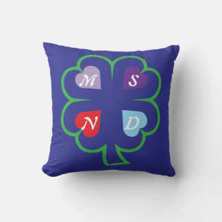 Klöver med hjärtan kudde