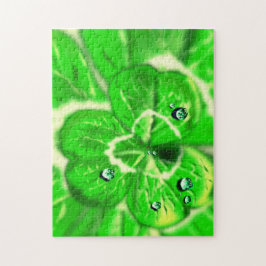 Klöver Puzzle Dew tappar färsk Grönt på morgonen Pussel