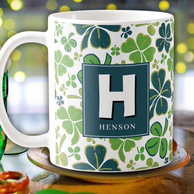 Klöver Shamrock Monogrammed St. Patrick's Day Kaffemugg (Skapare uppladdad)