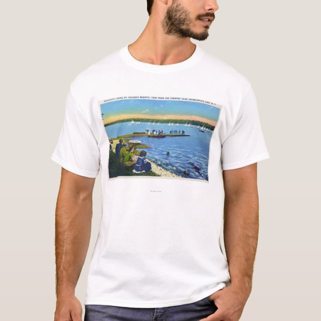 Klubbhuset beskådar av segelbåtRegatta nr. 2 T Shirt (Framsida)