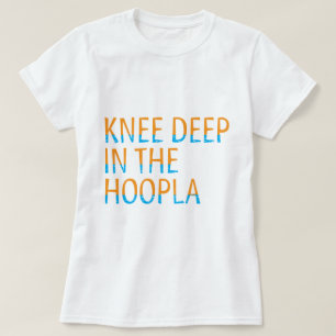 Knä djupt i citationsteckentypografin för Hoopla T-shirt