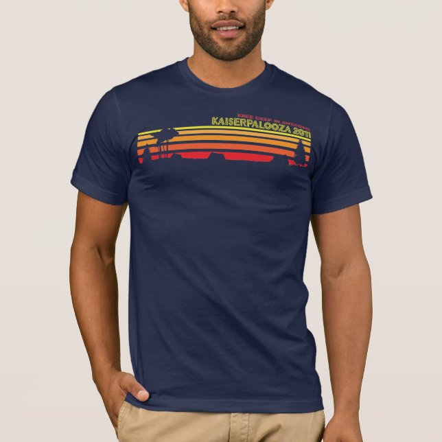 Knä djupt i fantastisk tee (Framsida)