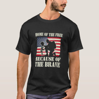 Knäande soldat Patriotiskt minnesmärke Hyllning T Shirt