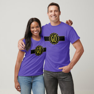 Knapp Etikett Banner - Cirkel SVART GULD 6 + namn T Shirt