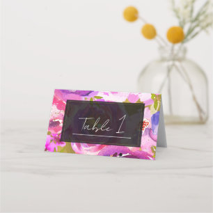 Knappar av rosa och lila livfulla blommor bröllop  placeringskort