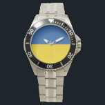 Knappen flagga i Ukraina Armbandsur<br><div class="desc">Ukrainas flagga är en banderoll med två lika stora vågräna blått och gult. Den översta representerar himlar och gulten representerar vete. Ukrainas nationella Flagga</div>