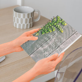 Knappen och luckan öppnar dubbelversen anteckningsbok