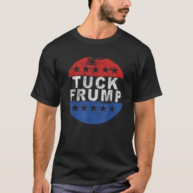 Knappen Tuck Frump T Shirt (Framsida)