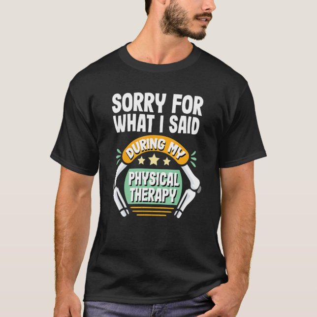 Knäprotesoperation Återhämtning Rolig Fysioterapi  T Shirt (Framsida)