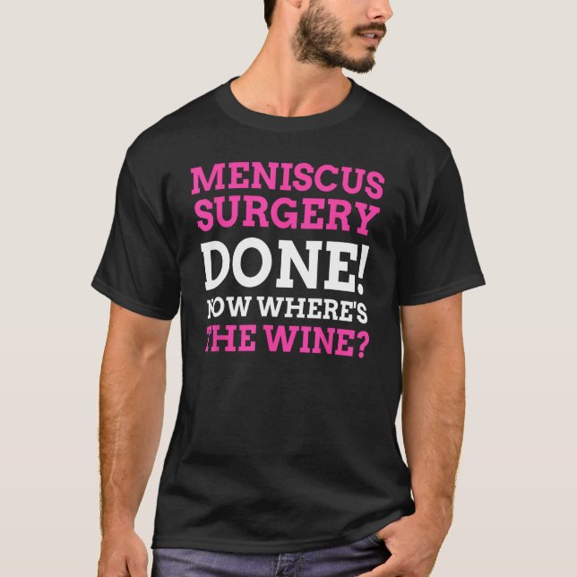 Knee Artroscopy Gifts & Funny Torn Meniscus Surge T Shirt (Framsida)