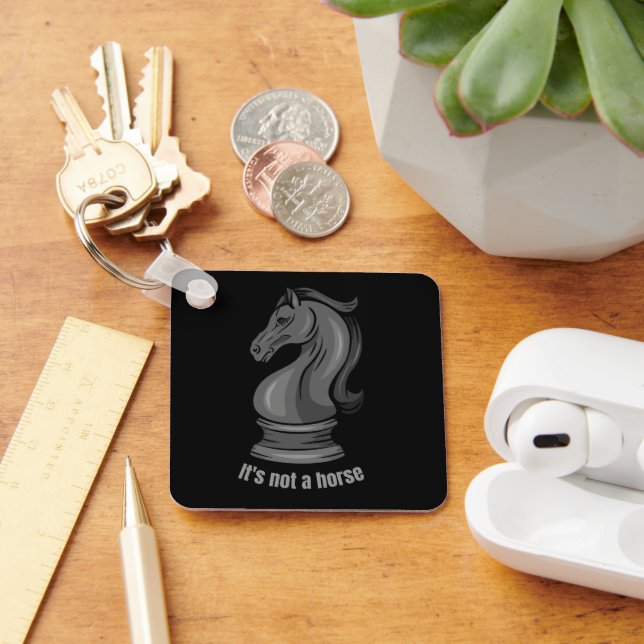 Knight, det är inte ett hästschackspel biet nyckelring (Skrivbord)
