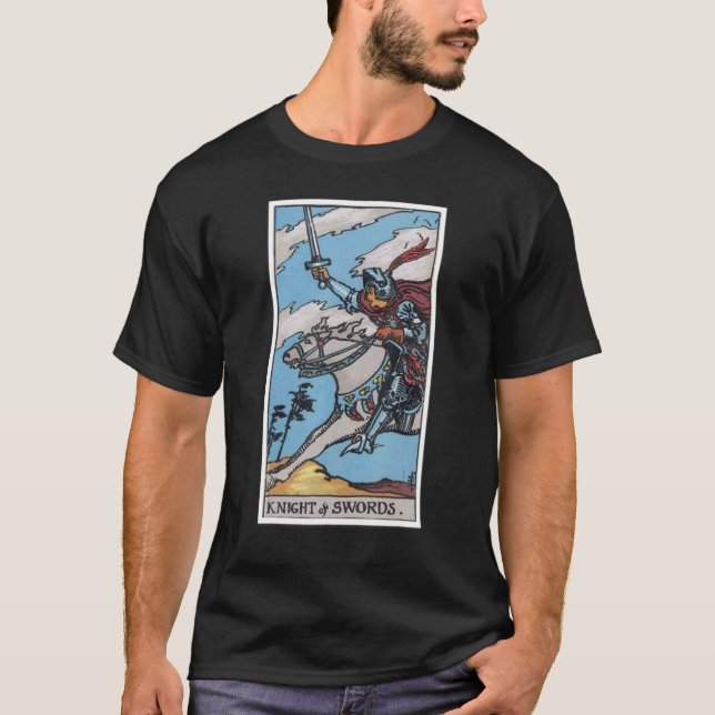 Knight Tarot Card T Shirt (Framsida)