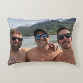 Knik River Selfie Accent Pillow @3dudes1life Prydnadskudde