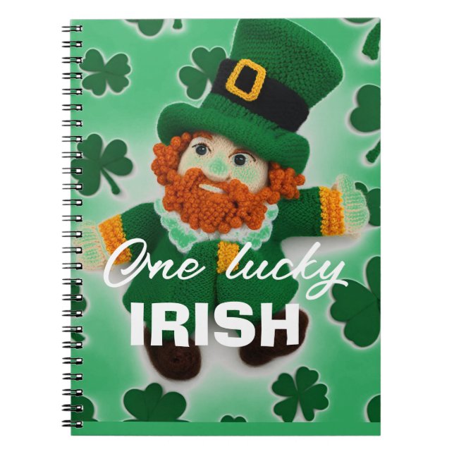 Knitten leprechaun st.Patrick's day 2024 Anteckningsbok (Framsidan)