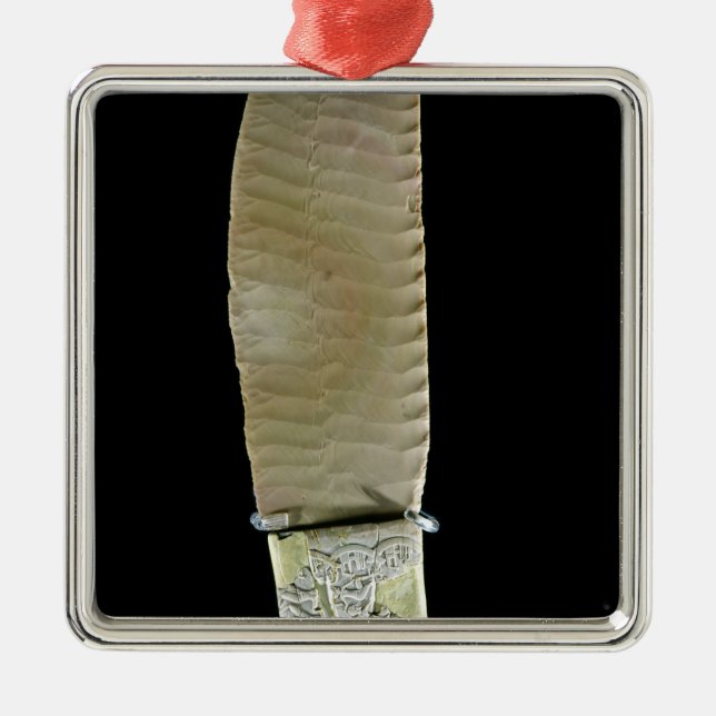 Knivar som snidas med stridplatser julgransprydnad metall (Framsidan)