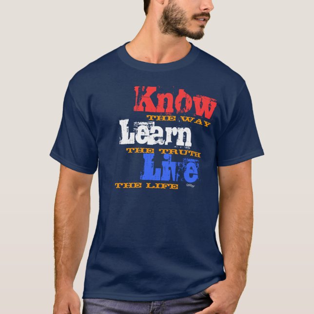 "Know, Leve, Live" av Michael Crozz Tee Shirt (Framsida)