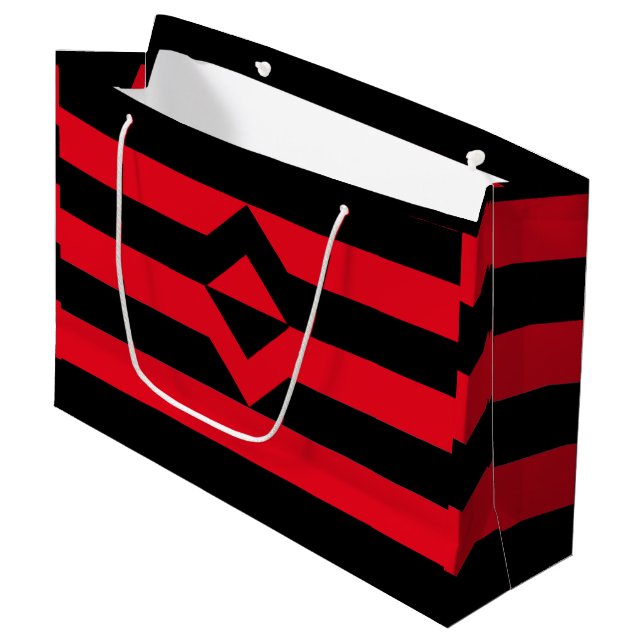 Knutte stolthetsflagga (Framsidan Vinklad)