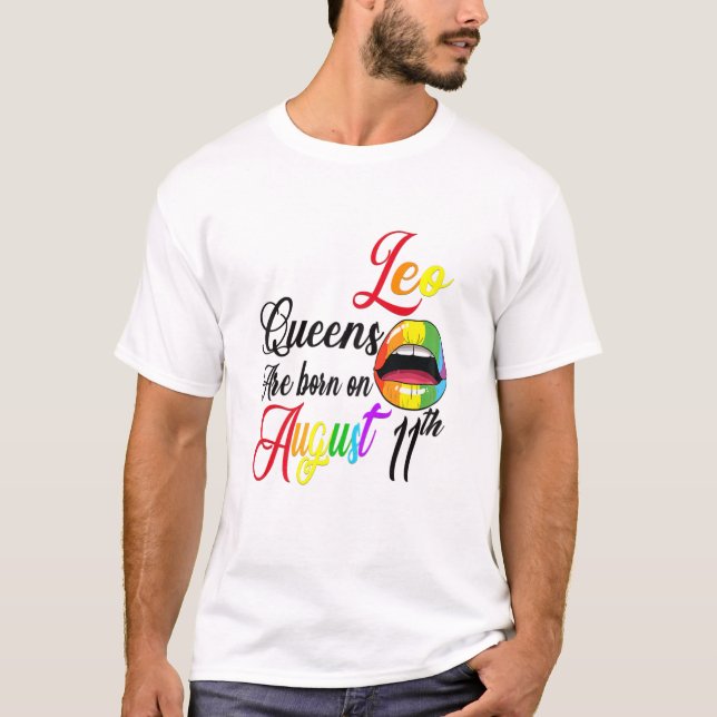 Kö för kvinnligt regnbåge föds den 11 augusti t shirt (Framsida)