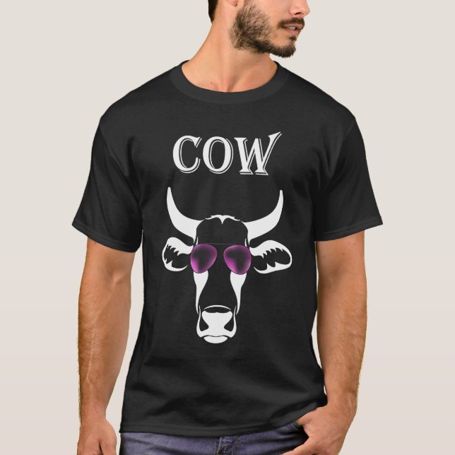 Ko med lila solglasögon t shirt (Framsida)