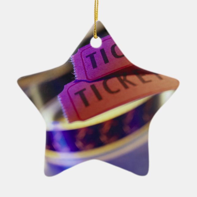 Köa av biljetter julgransprydnad keramik (Framsidan)