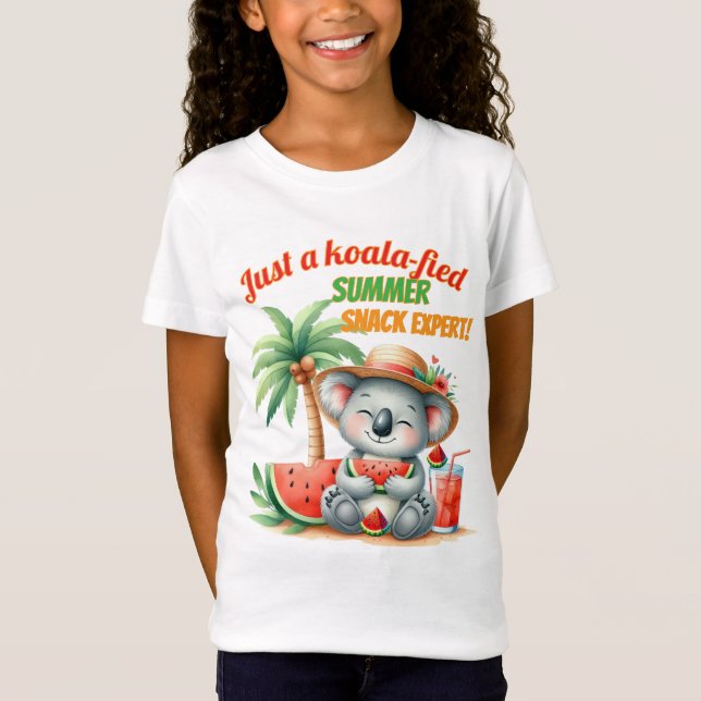 Koala-fied Summer Snack Expert – Funny Beach Vibes T Shirt (Framsida)