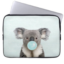 Koala som blåser en blå bubbelgum