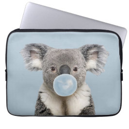 Koala som blåser en blå bubbelgummiposter laptop fodral
