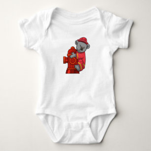 Koala som brandman med brandsläckare t shirt