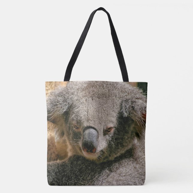 Koala vilar mot trädets bark tygkasse (Framsida)