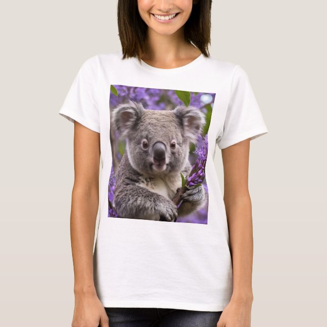 Koalabjörn i Jacarandaträd, T Shirt (Framsida)