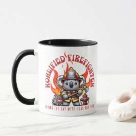 Koalifierad brandman/brandman med brand och brand mugg