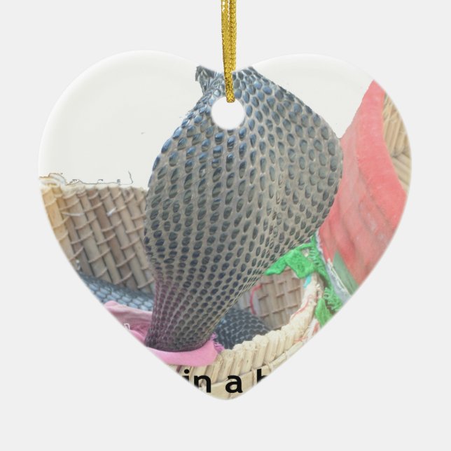 Kobra i Basket Art Print Julgransprydnad Keramik (Framsidan)