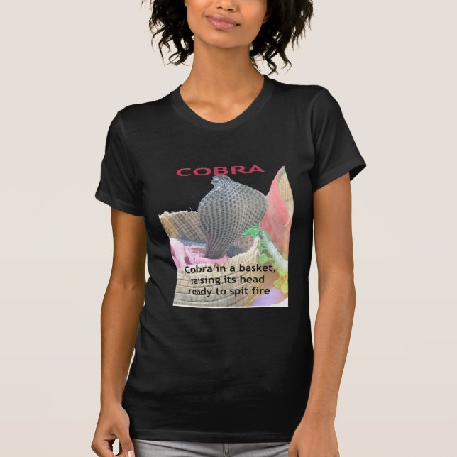 Kobra i Basket Art Print Tee Shirt (Framsida)