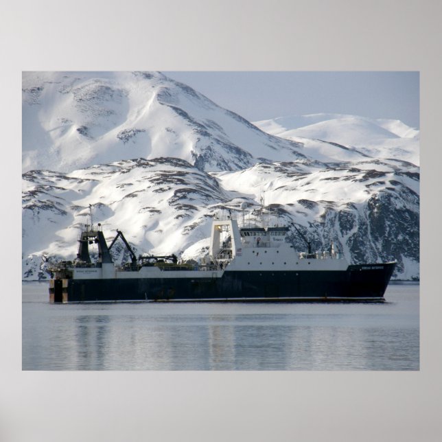 Kodiak Enterprise, Factory Trawler in Dutch Harbor Poster (Framsidan)