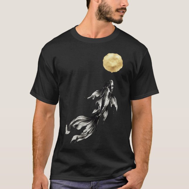 Koi-fisk och gyllene måne t shirt (Framsida)