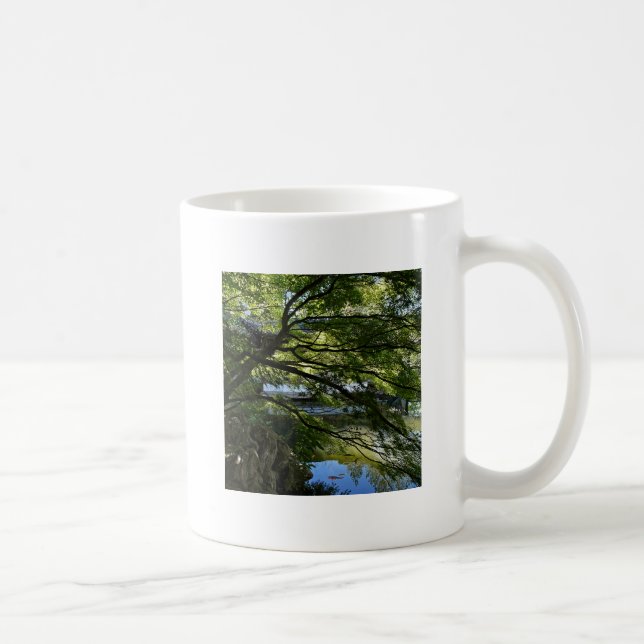 Koi Pond på kinesiska Garden Kaffemugg (Höger)