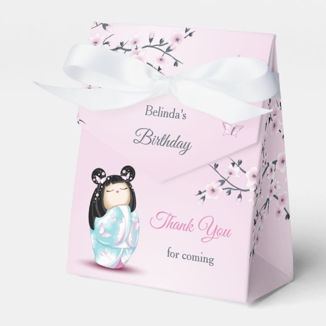 Kokeshi Doll Girls Birthday Tack Presentaskar (Framsidan Sidan)