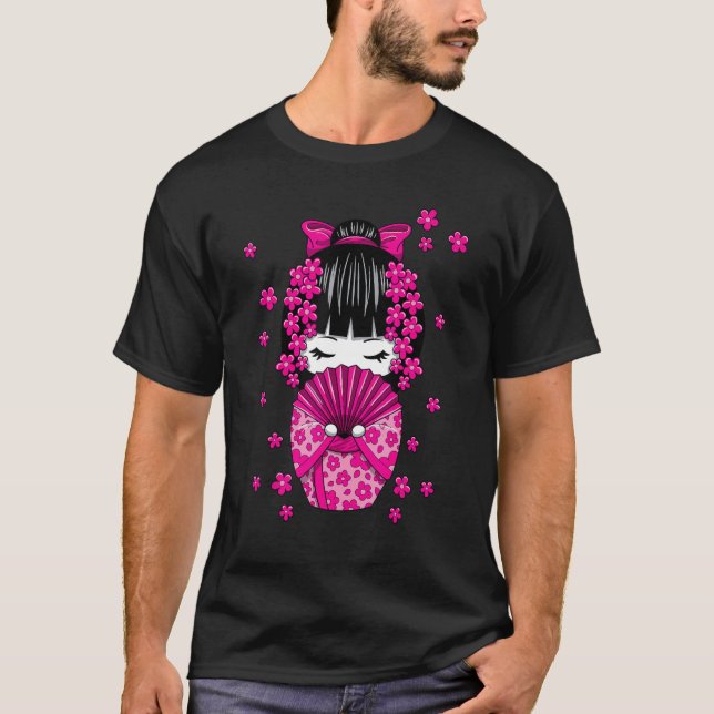 Kokeshi Doll med japansk Blommar för körsbärsblomm T Shirt (Framsida)